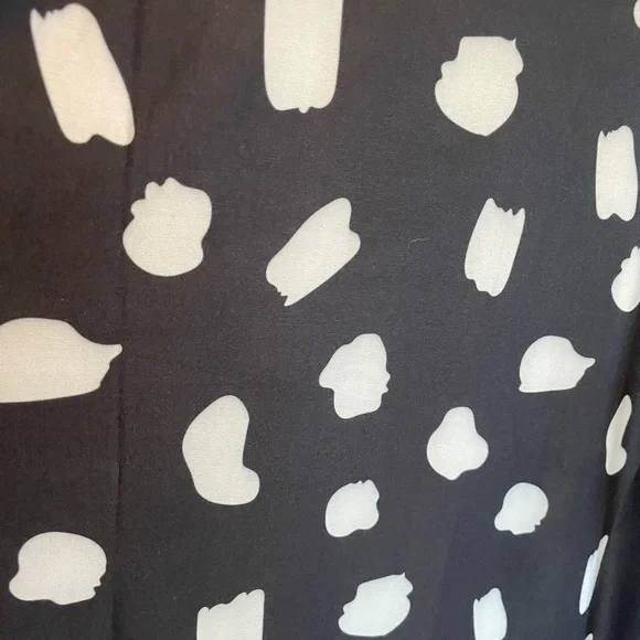 NWT Urban Threads oversized splodge print tshirt dress in black 10 - Picture 6 of 8